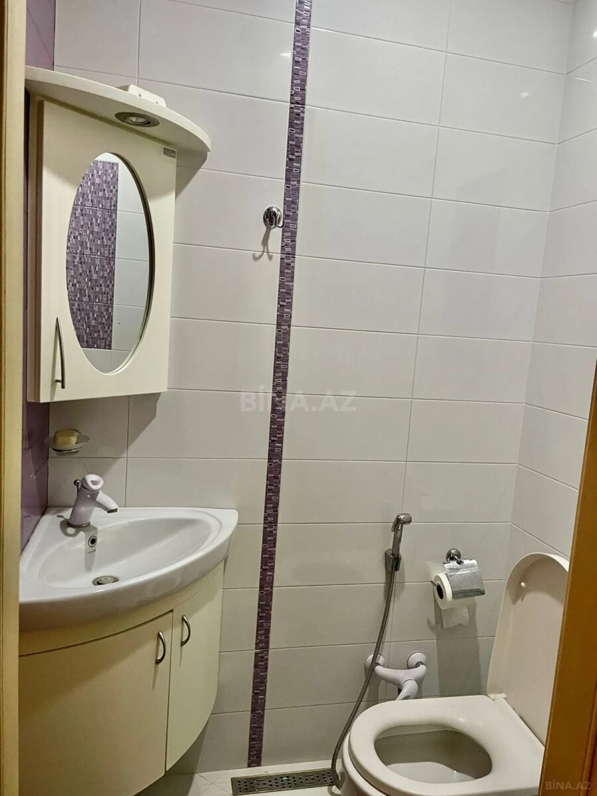 Satılır 2 otaqlı mənzil 130 m²