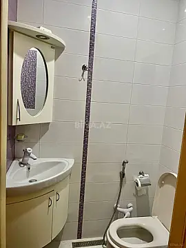 Satılır 2 otaqlı mənzil 130 m²