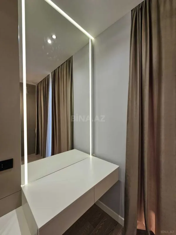 Satılır 3 otaqlı mənzil 109 m²