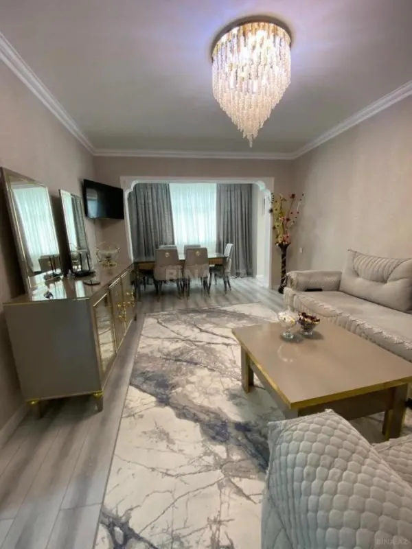 Satılır 4 otaqlı mənzil 95 m²
