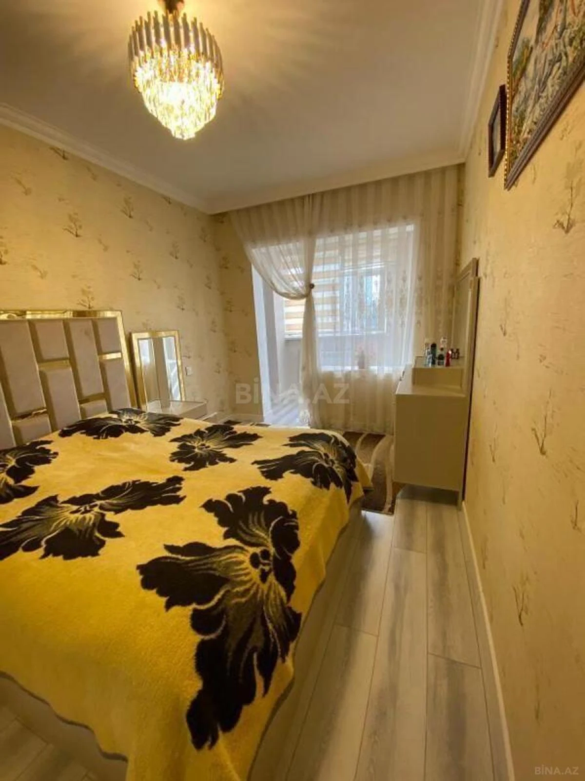 Satılır 4 otaqlı mənzil 95 m²