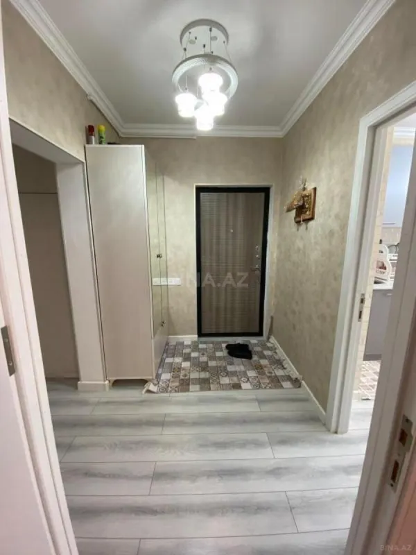 Satılır 4 otaqlı mənzil 95 m²