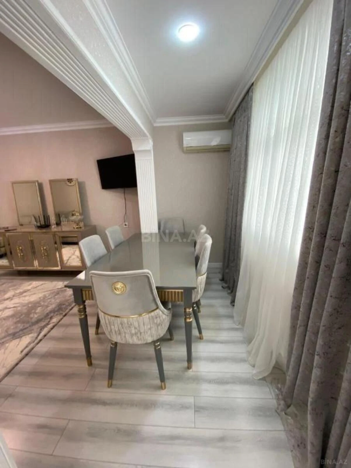 Satılır 4 otaqlı mənzil 95 m²