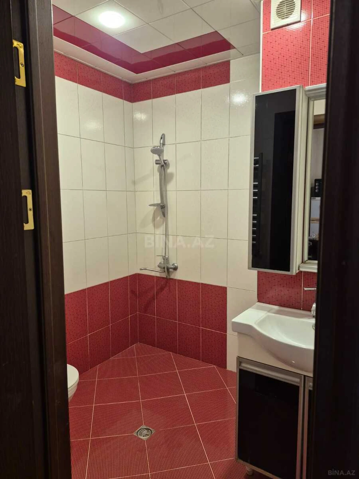 Satılır 2 otaqlı mənzil 62 m²