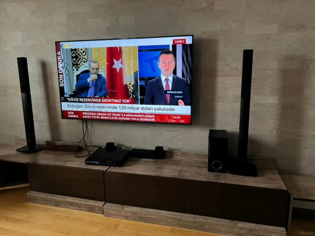 Satılır 4 otaqlı mənzil 210 m²