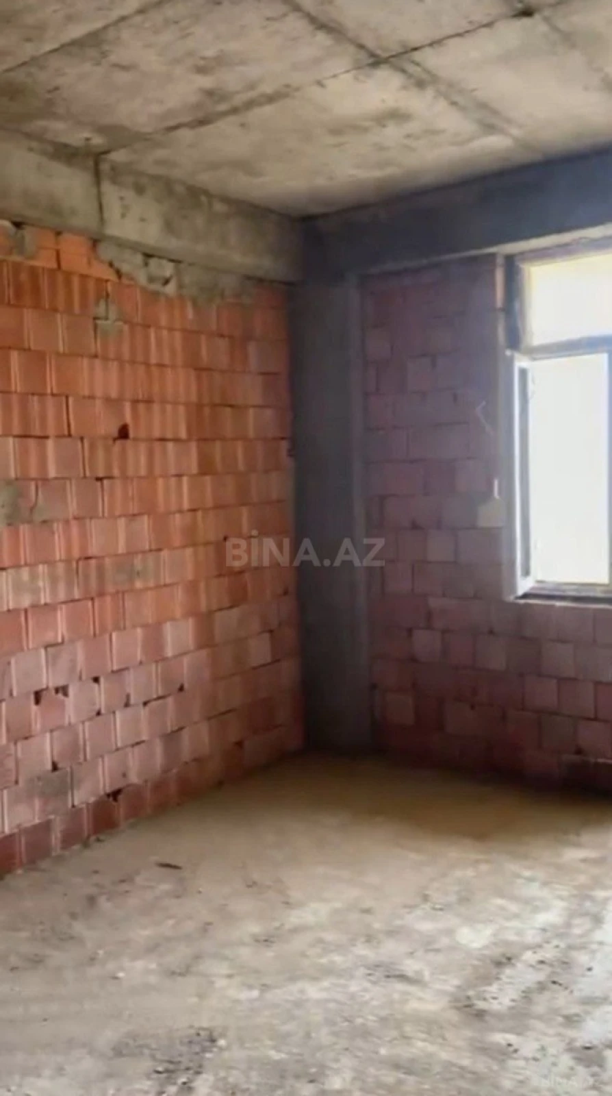 Satılır 2 otaqlı mənzil 95 m²