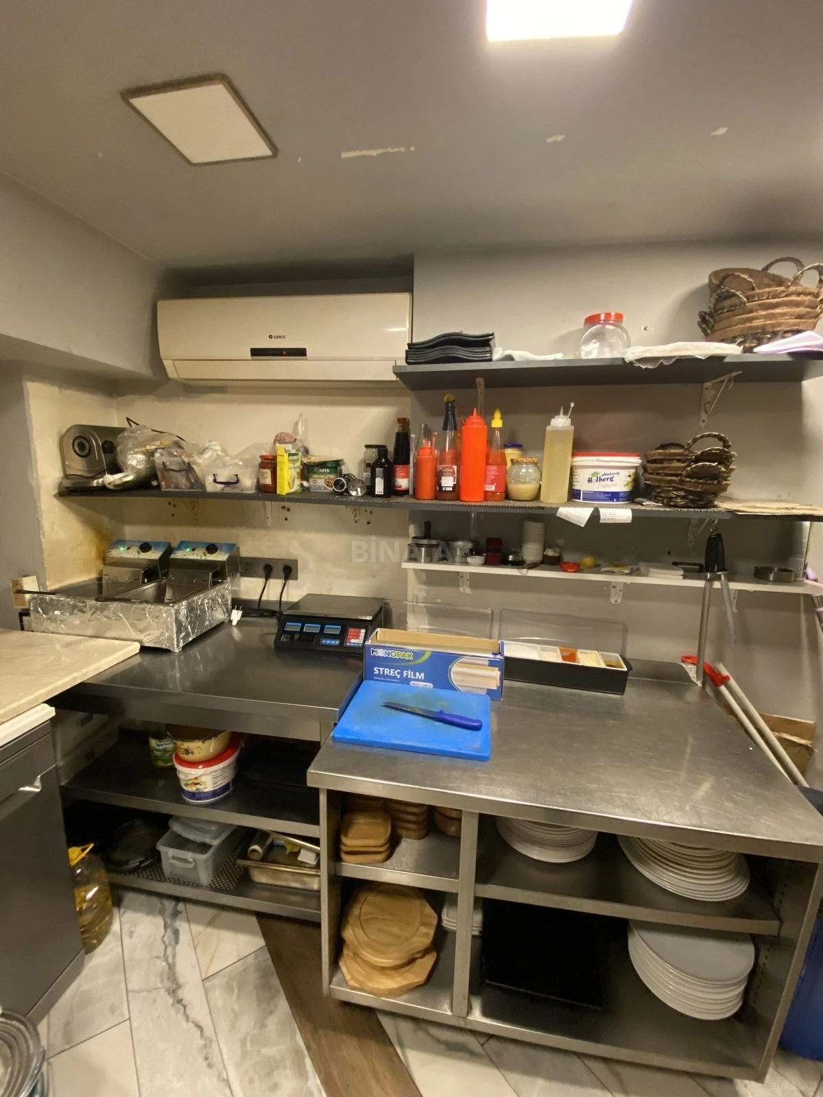 Kirayə verilir obyekt 150 m²