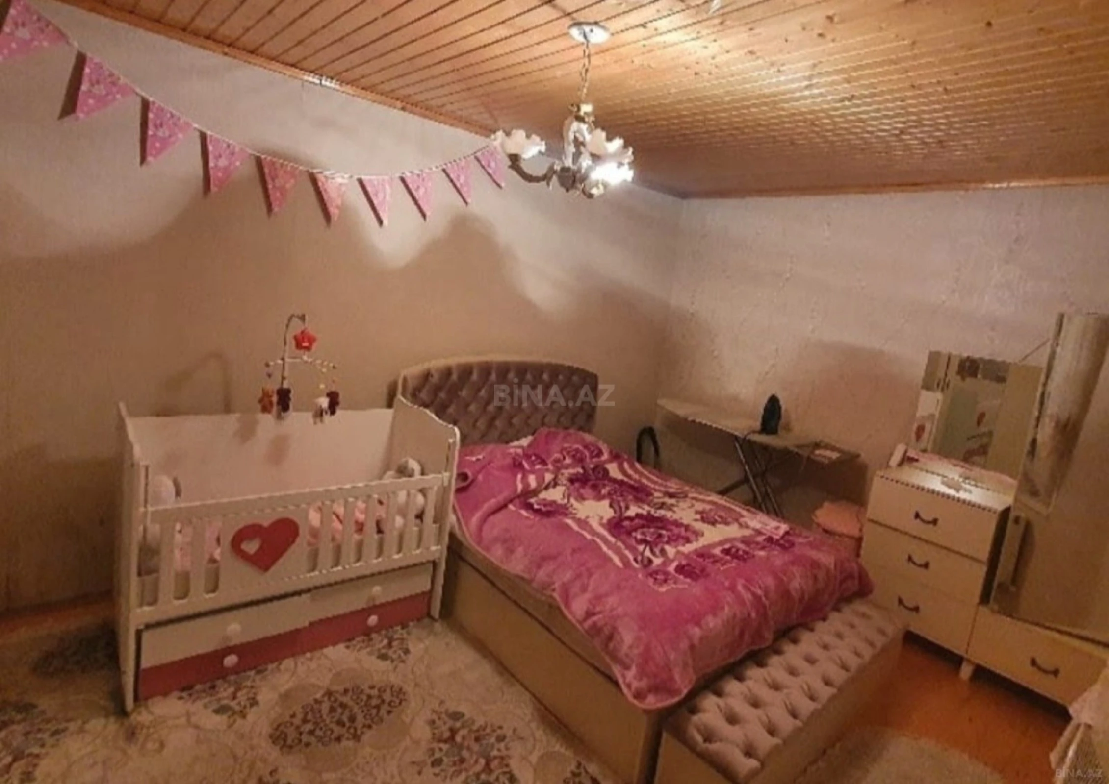 Satılır 5 otaqlı həyət evi 117 m²