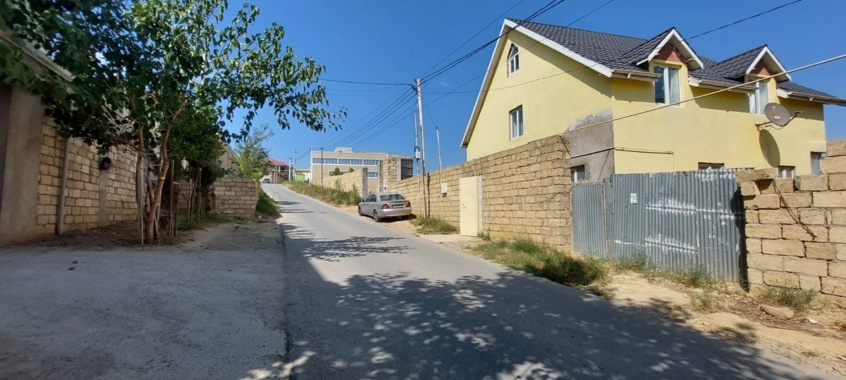 Satılır 5 otaqlı həyət evi 220 m²