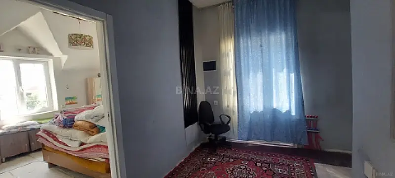 Satılır 5 otaqlı həyət evi 220 m²