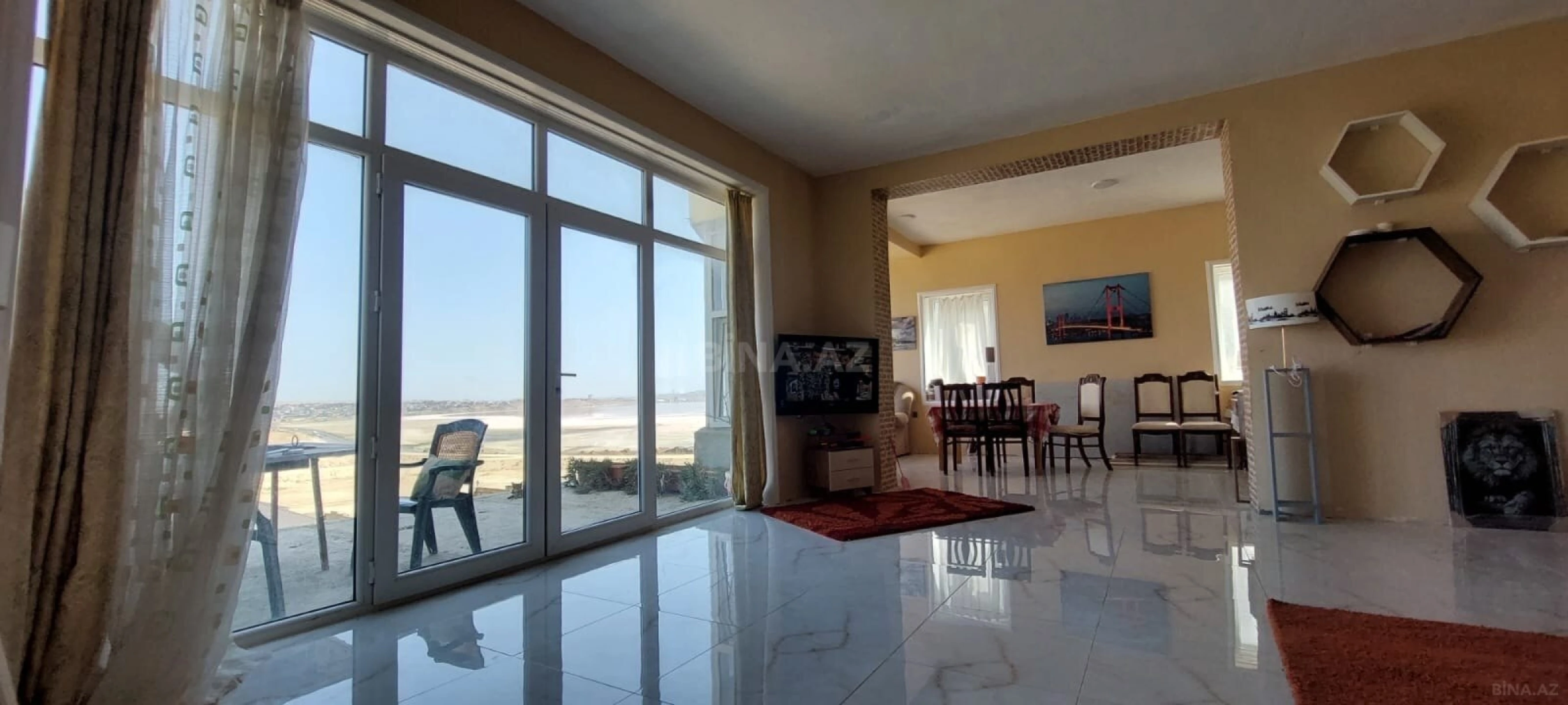 Satılır 5 otaqlı həyət evi 220 m²