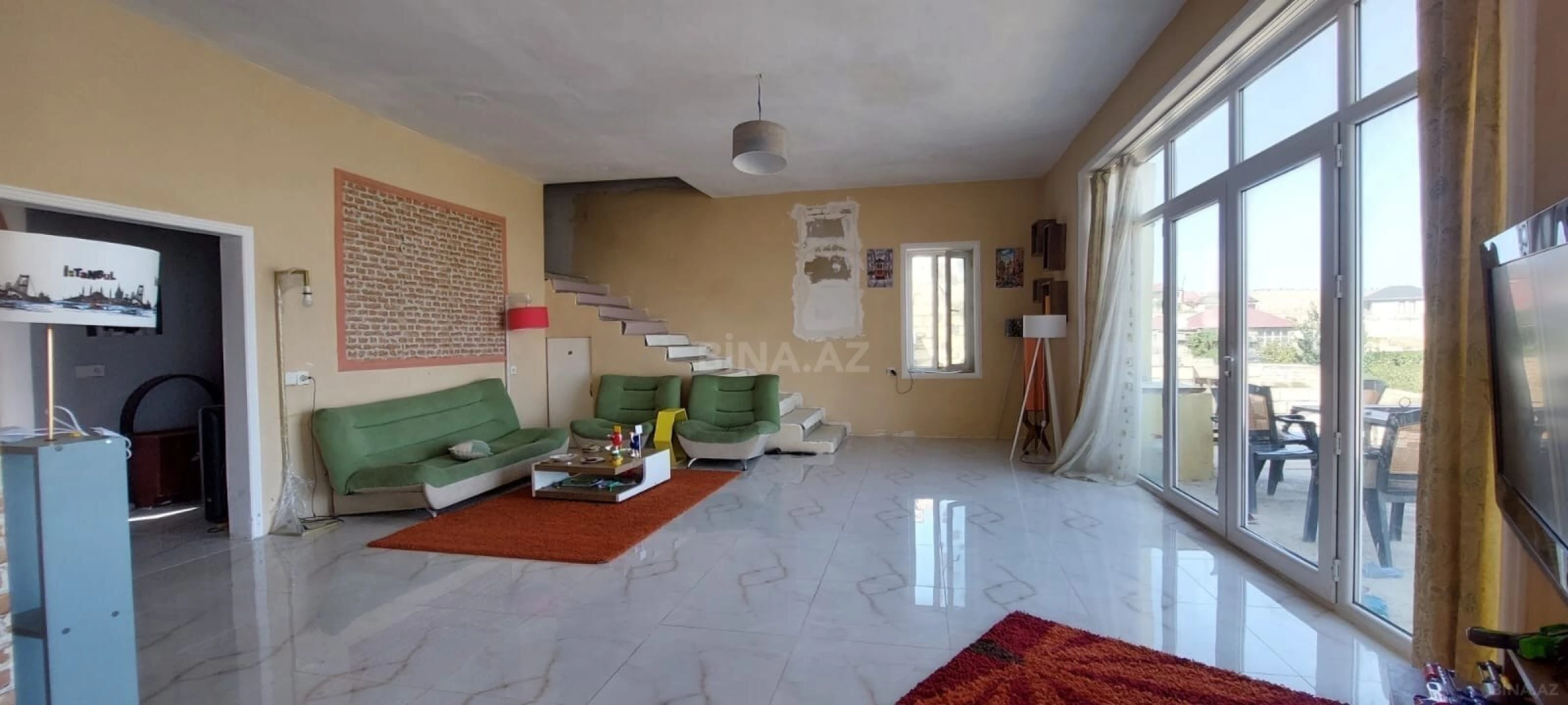 Satılır 5 otaqlı həyət evi 220 m²