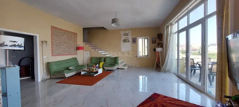 Satılır 5 otaqlı həyət evi 220 m²