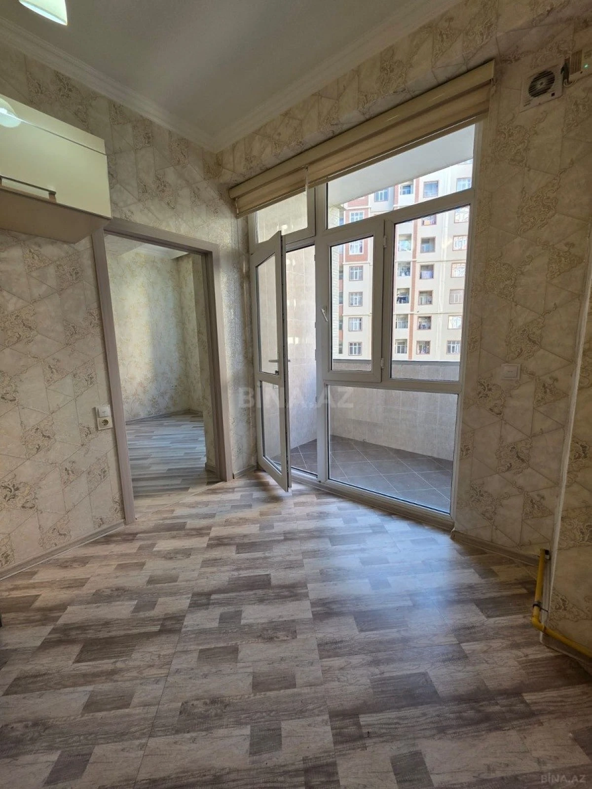 Satılır 2 otaqlı mənzil 56 m²