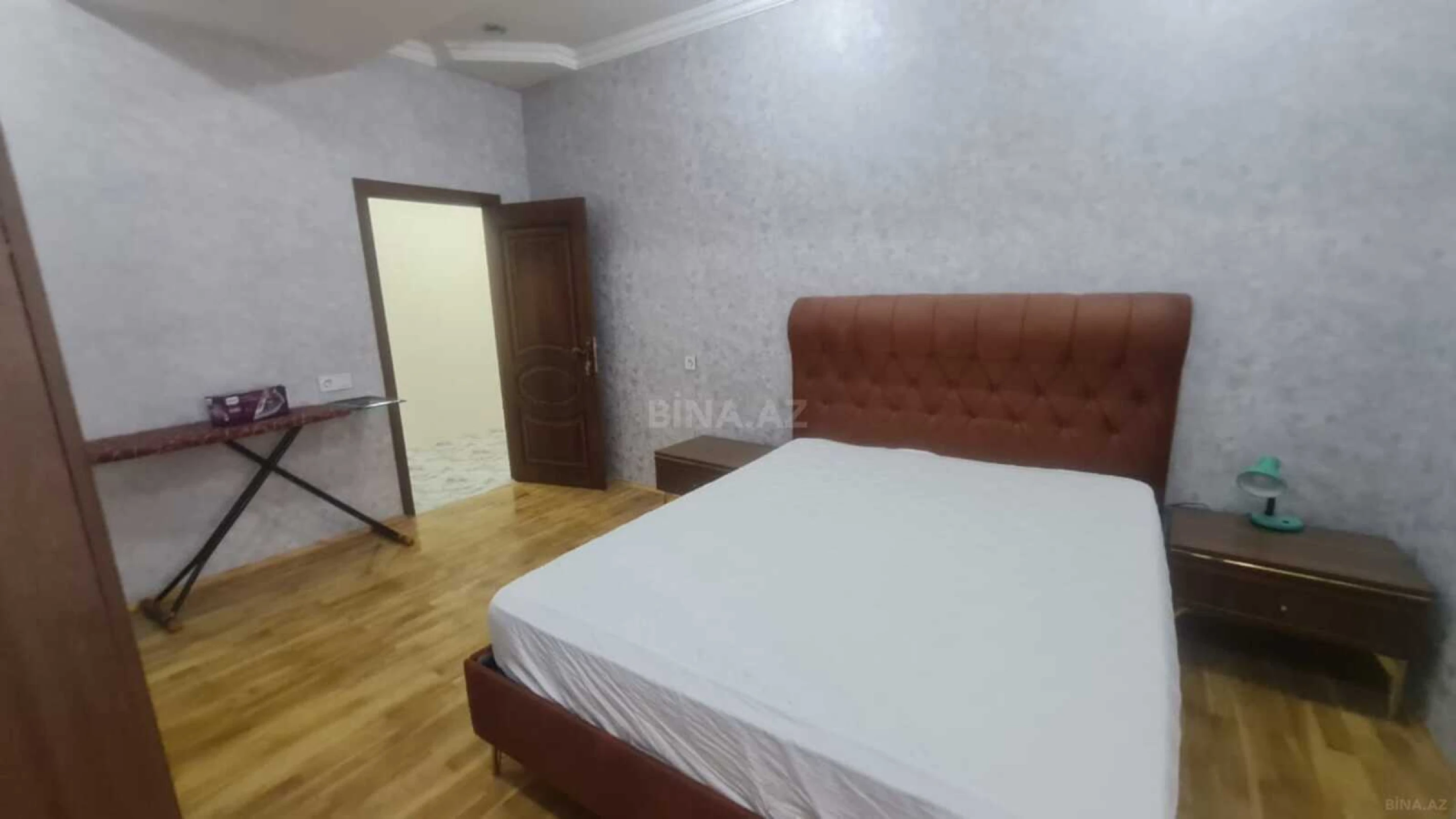 Kirayə verilir 2 otaqlı mənzil 90 m²