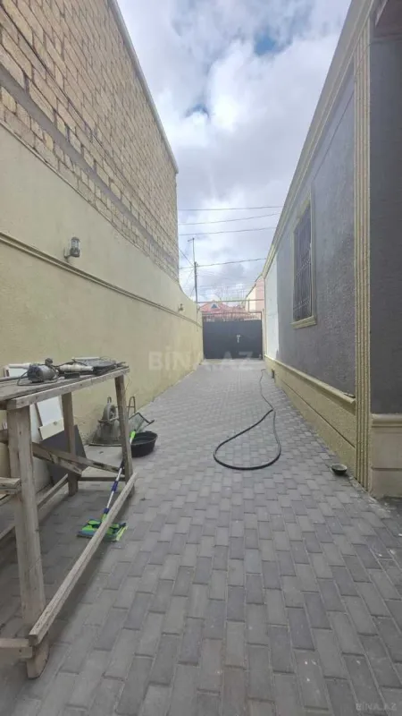 Satılır 4 otaqlı həyət evi 130 m²