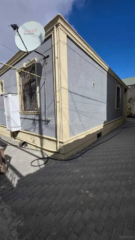 Satılır 4 otaqlı həyət evi 130 m²