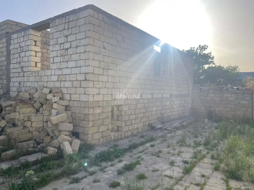 Satılır 5 otaqlı həyət evi 500 m²