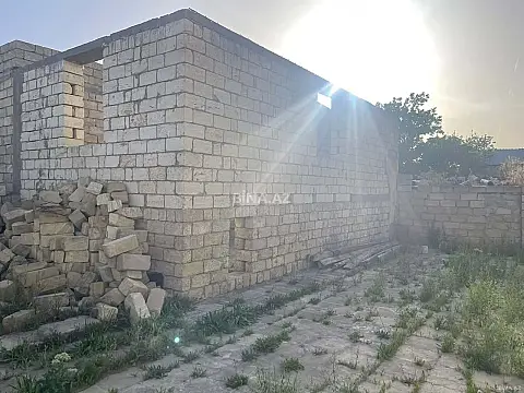 Satılır 5 otaqlı həyət evi 500 m²