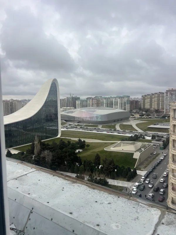 Satılır 2 otaqlı mənzil 68 m²