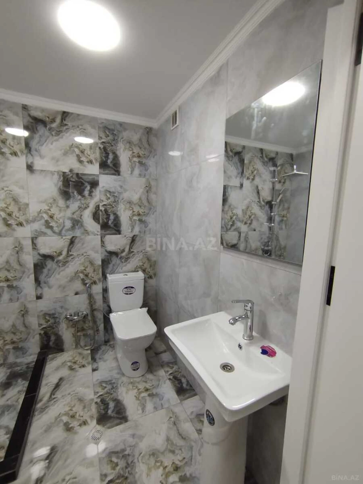 Satılır 3 otaqlı mənzil 90 m²