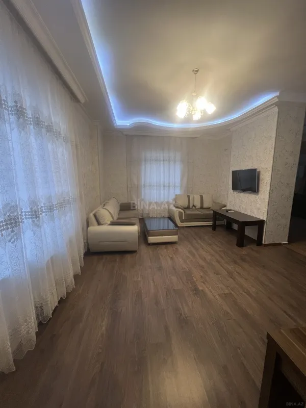 Kirayə verilir 3 otaqlı mənzil 120 m²