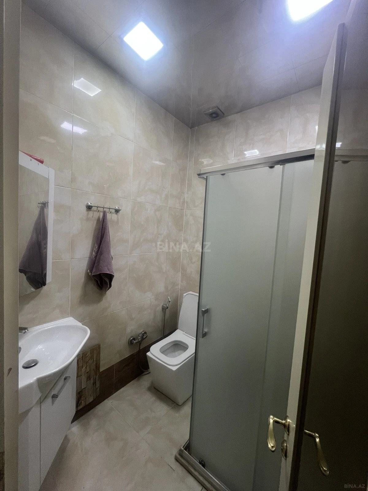 Kirayə verilir 3 otaqlı mənzil 120 m²