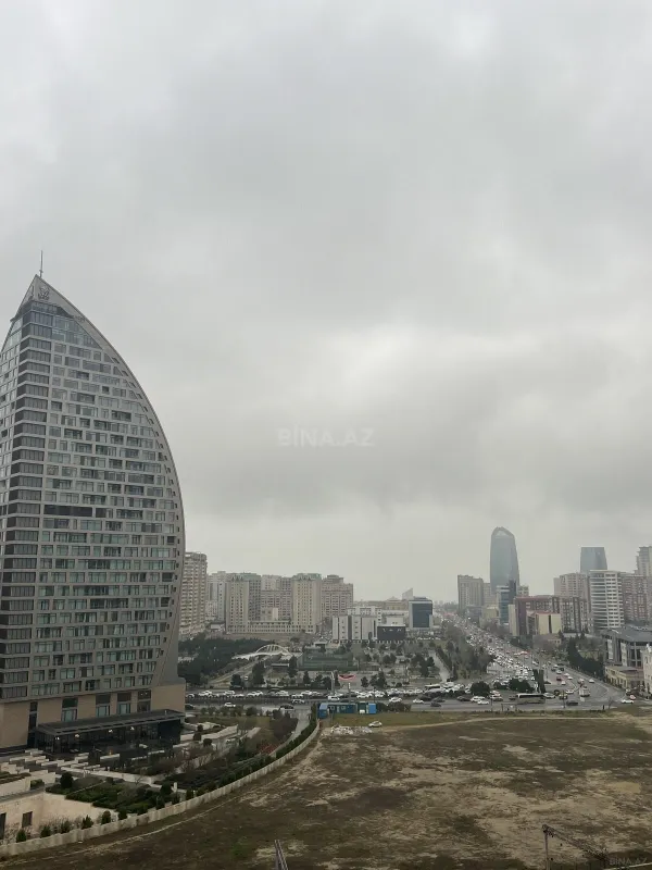 Kirayə verilir 3 otaqlı mənzil 120 m²