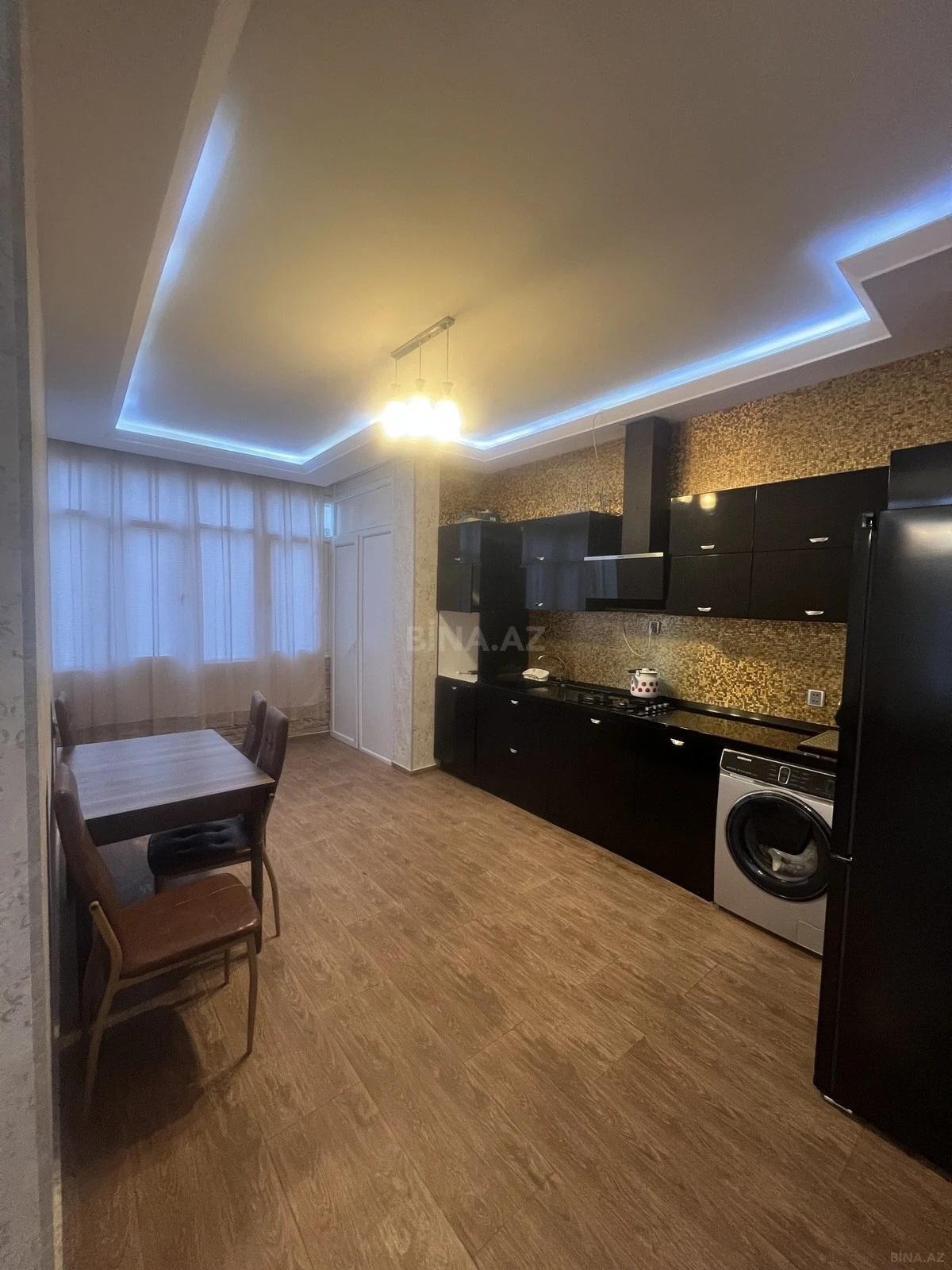 Kirayə verilir 3 otaqlı mənzil 120 m²