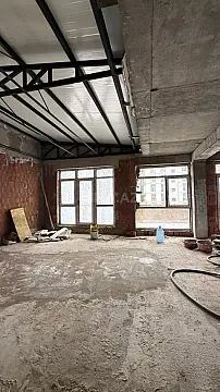 Satılır 3 otaqlı mənzil 121.5 m²