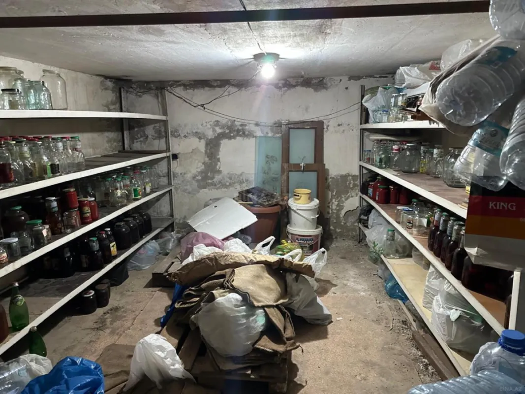 Satılır qaraj 28 m²