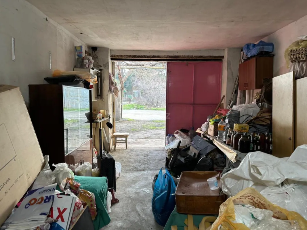 Satılır qaraj 28 m²