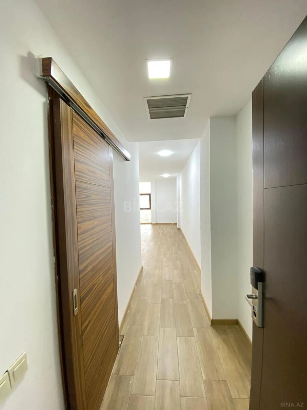 Kirayə verilir 1 otaqlı ofis 32 m²
