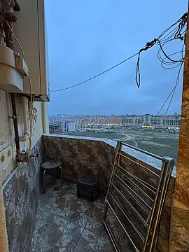 Satılır 2 otaqlı mənzil 66 m²