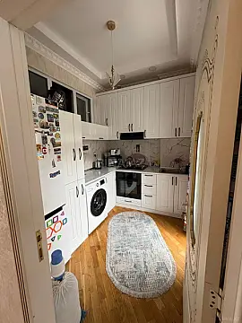 Satılır 2 otaqlı mənzil 65 m²