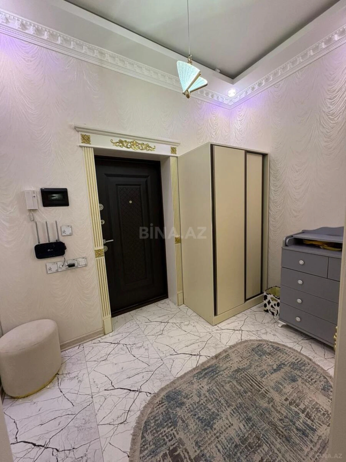 Satılır 2 otaqlı mənzil 65 m²