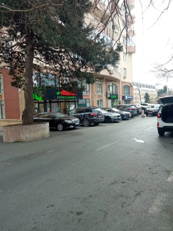 Satılır obyekt 51 m²