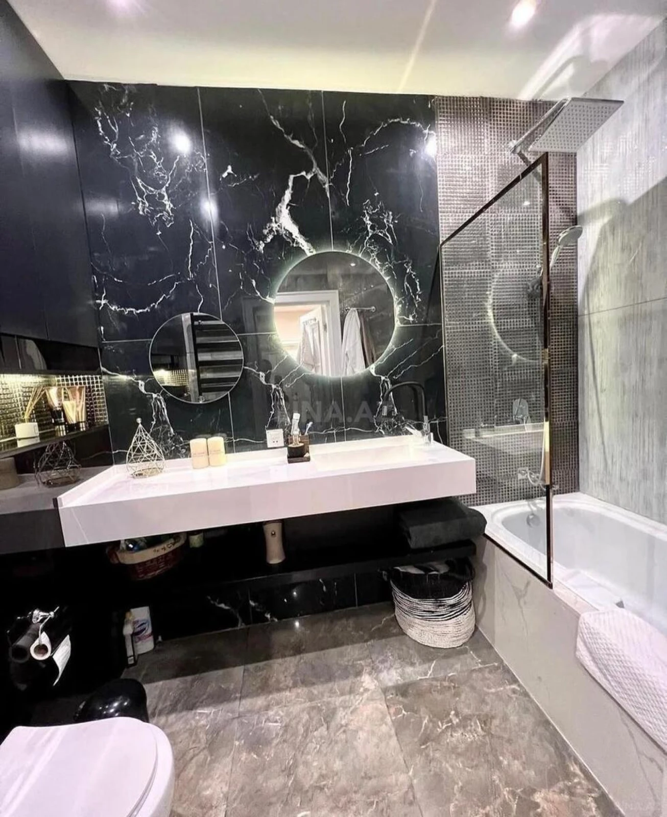 Satılır 2 otaqlı mənzil 109 m²