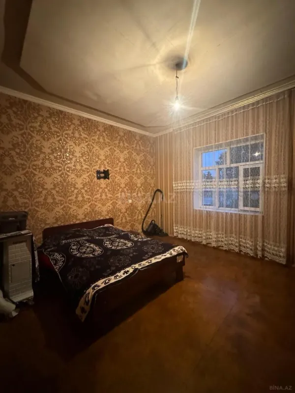 Satılır 7 otaqlı həyət evi 220 m²