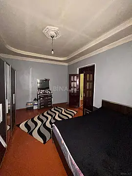 Satılır 7 otaqlı həyət evi 220 m²