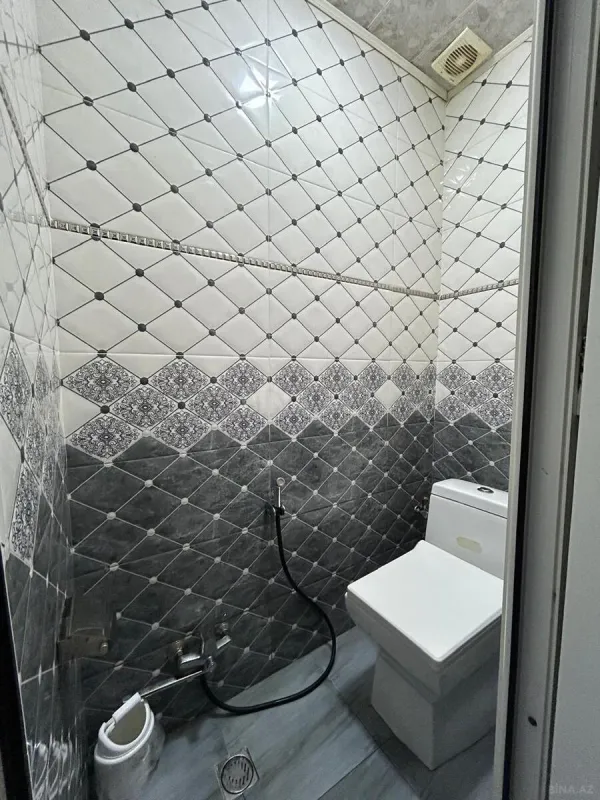 Satılır 7 otaqlı həyət evi 220 m²