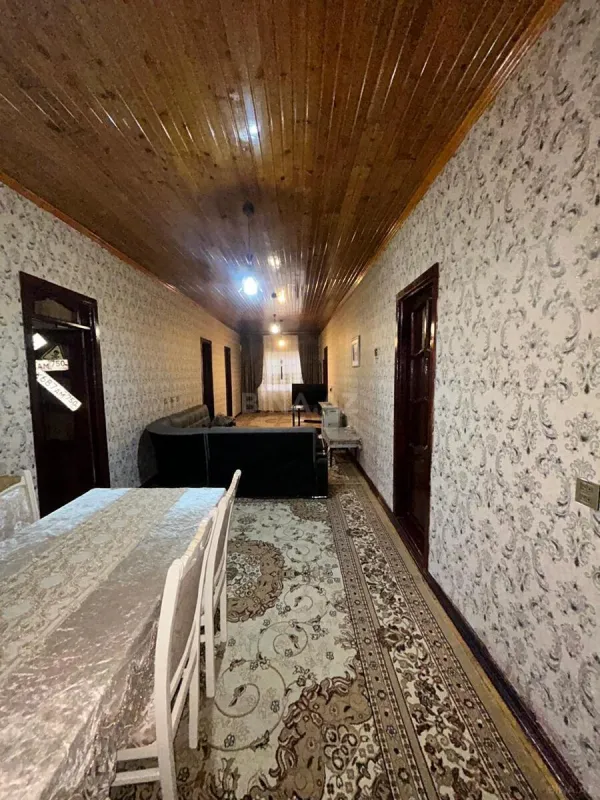 Satılır 7 otaqlı həyət evi 220 m²