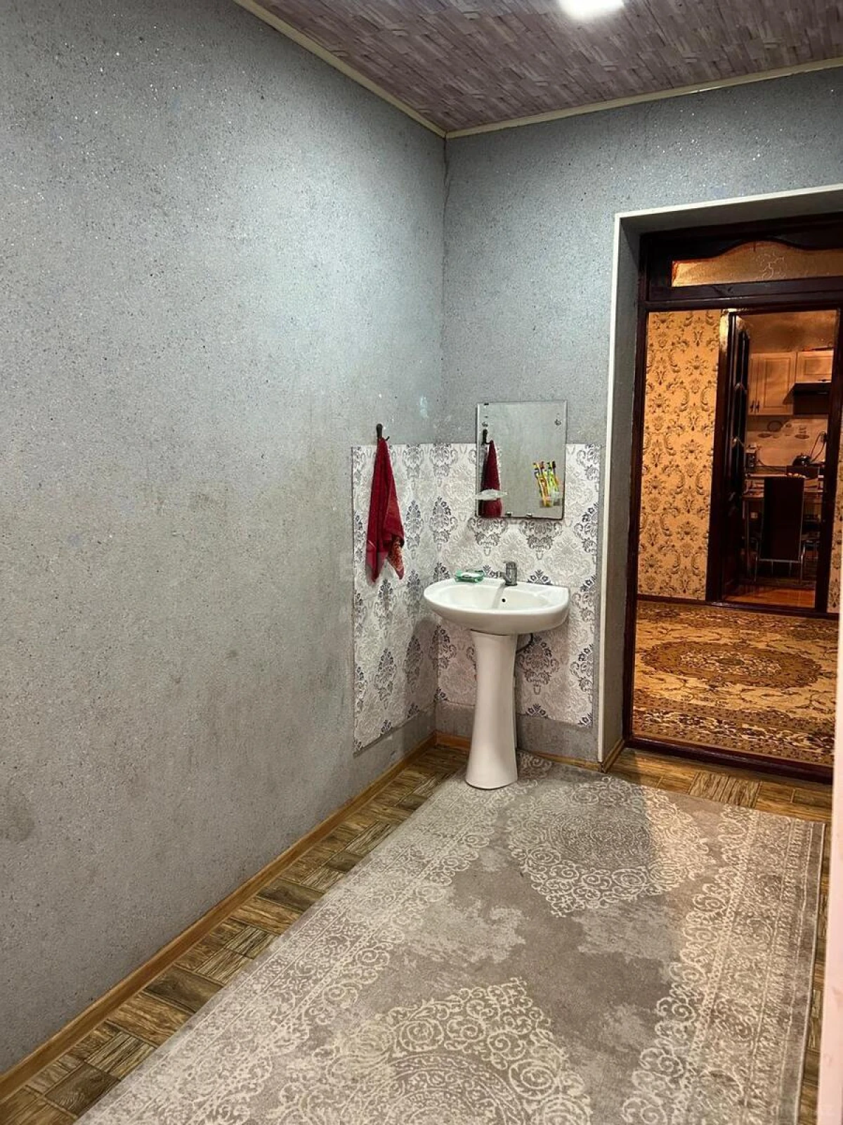 Satılır 7 otaqlı həyət evi 220 m²