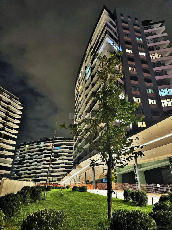 Satılır 2 otaqlı mənzil 73 m²