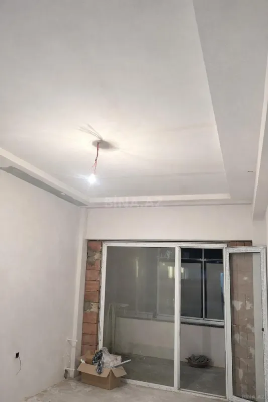 Satılır 2 otaqlı mənzil 73 m²