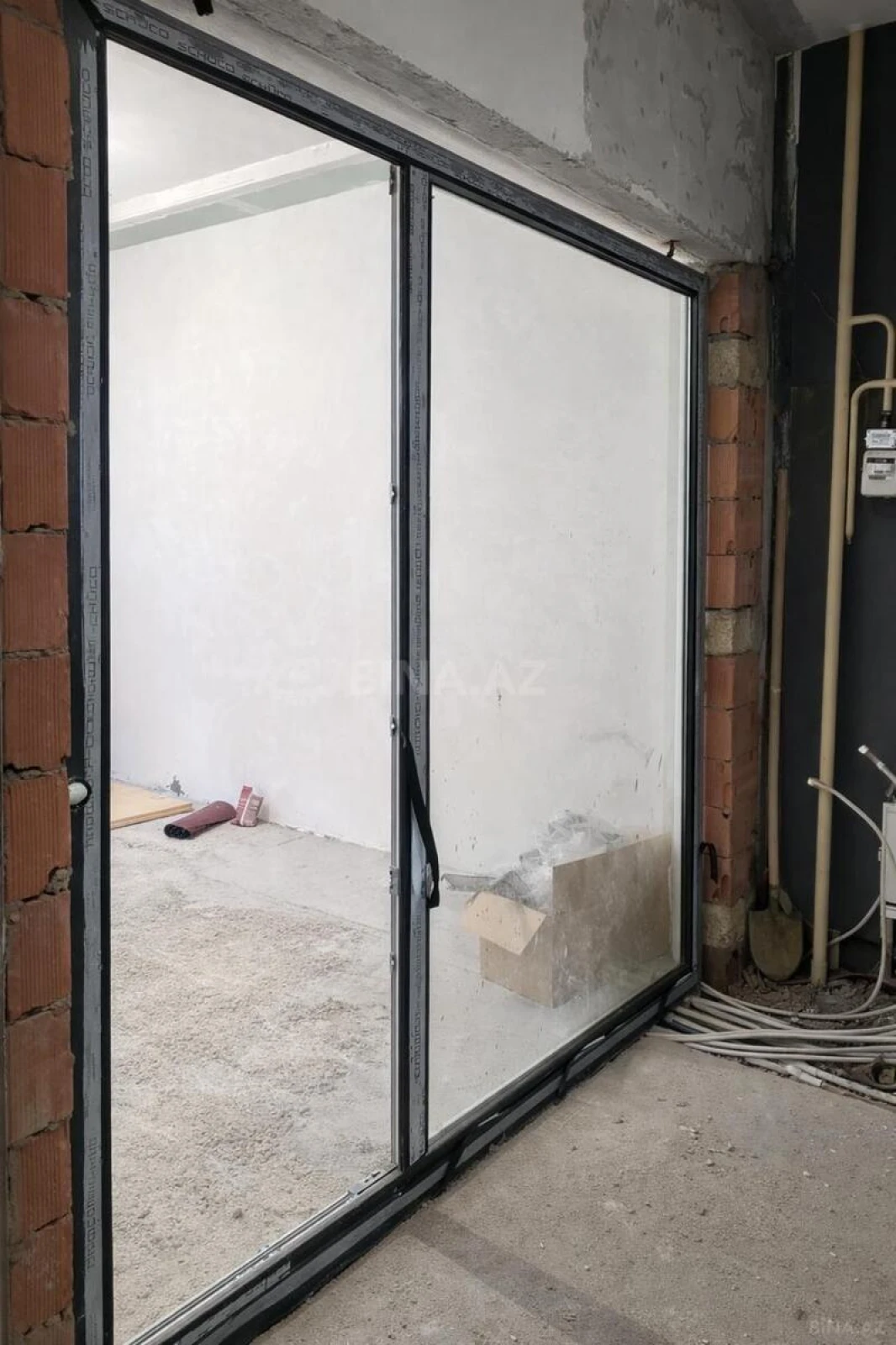 Satılır 2 otaqlı mənzil 73 m²