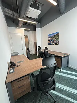 Kirayə verilir 1 otaqlı ofis 15 m²
