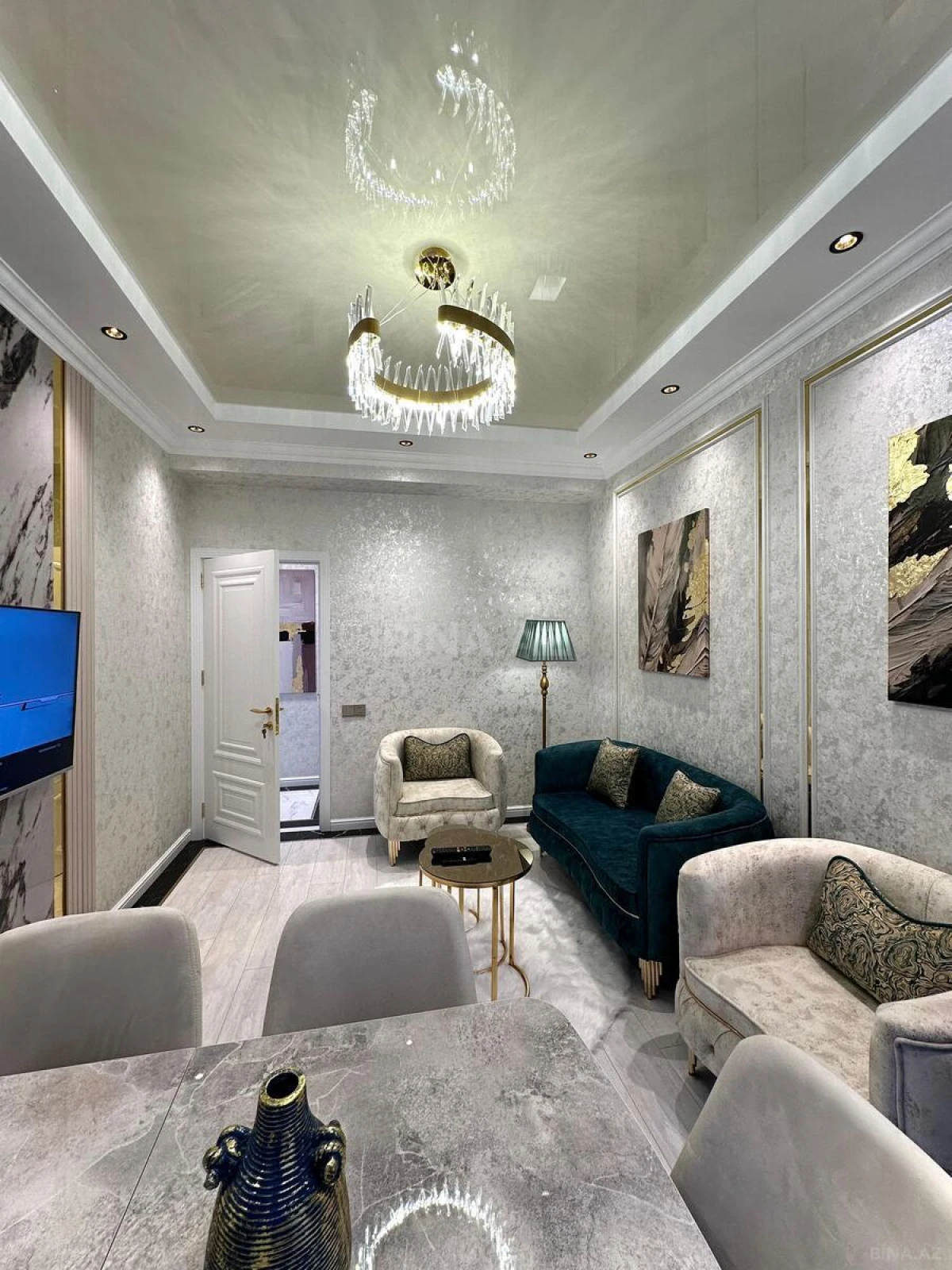 Satılır 2 otaqlı mənzil 71 m²