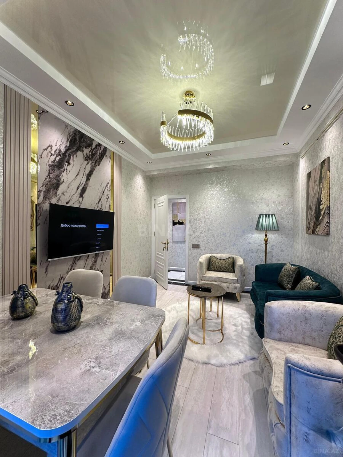 Satılır 2 otaqlı mənzil 71 m²