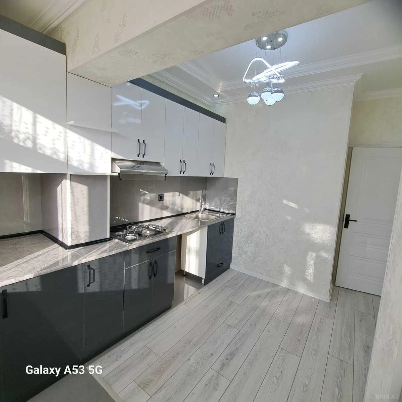 Satılır 2 otaqlı mənzil 45 m²